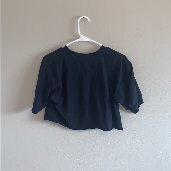 Outdoor Life Black/Navy Wolf Cropped Tee- Small - Picture 2 of 3